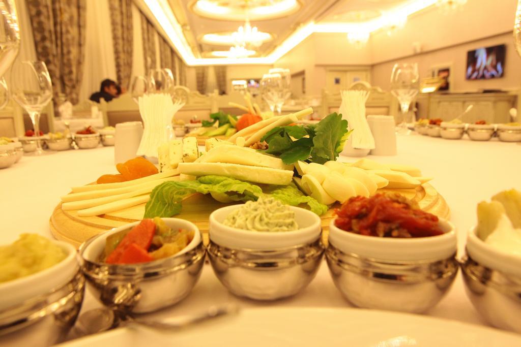 דייארבקיר Demir Hotel מראה חיצוני תמונה