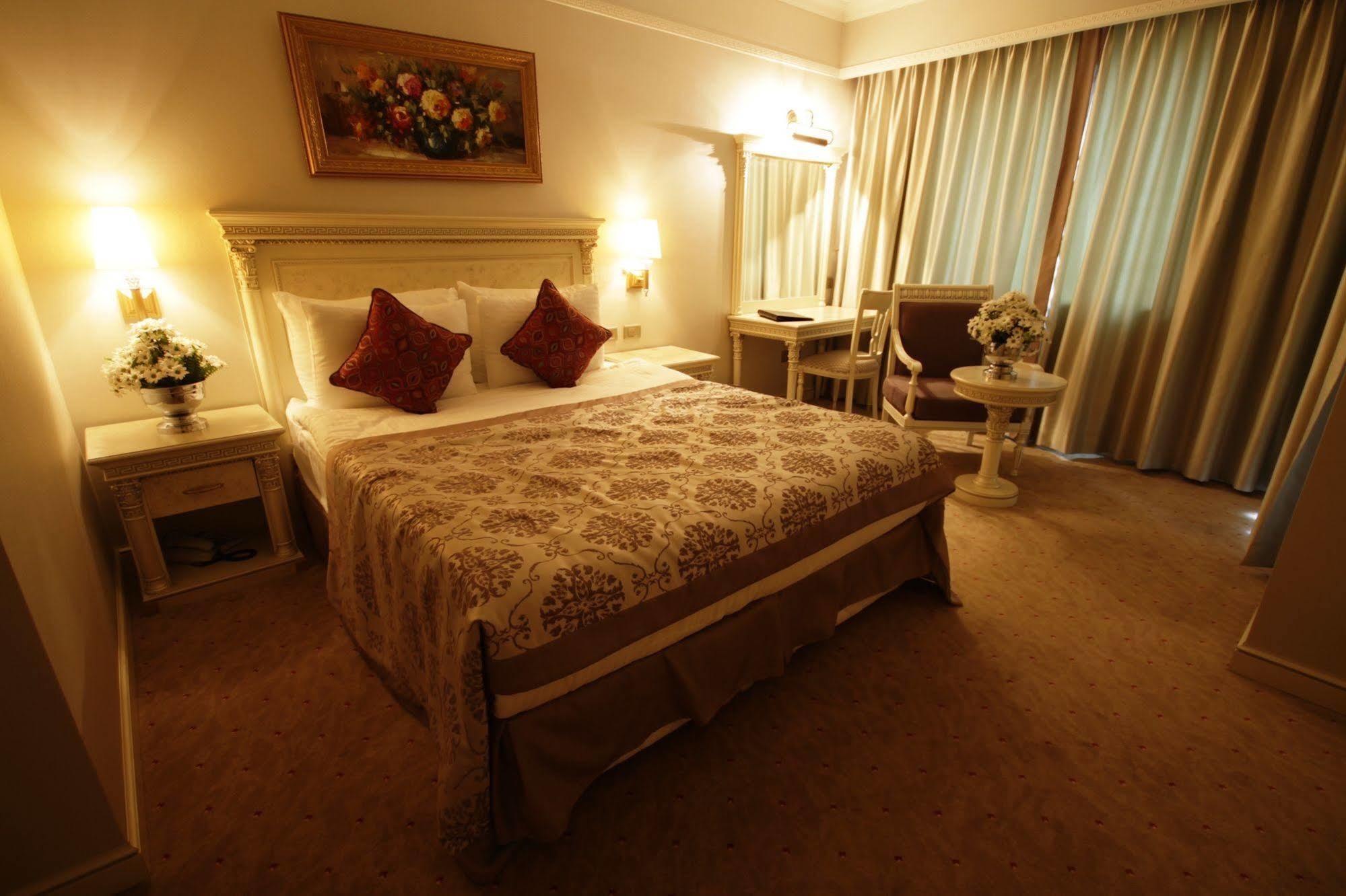 דייארבקיר Demir Hotel מראה חיצוני תמונה